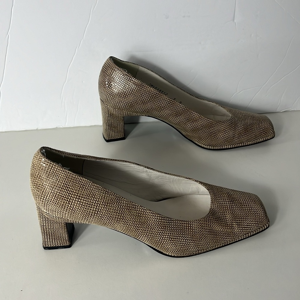 Stuart Weitzman Matrix Block Heels Square Toe Wom… - image 1